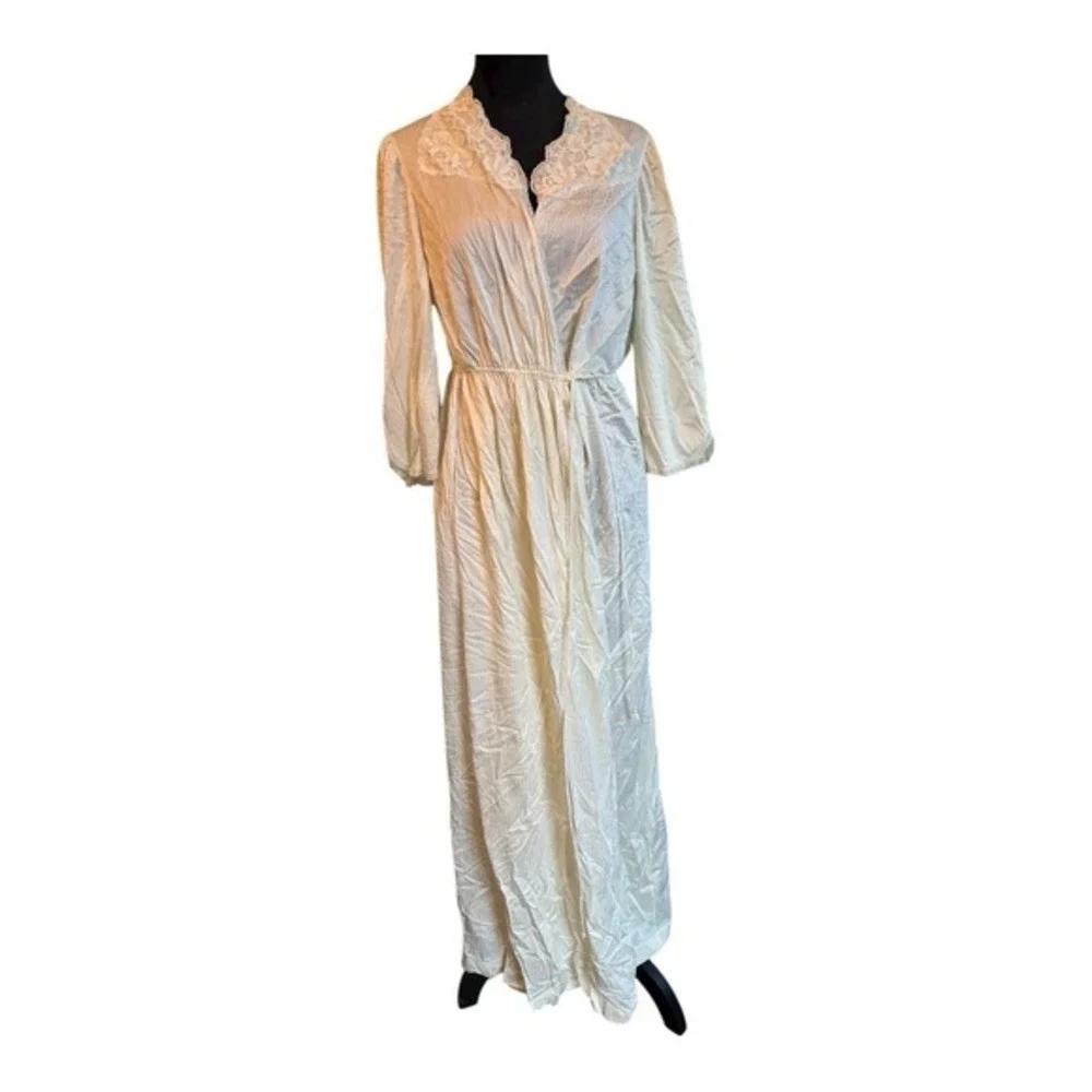 VTG‎ 80s JC Penny ivory nylon robe size small